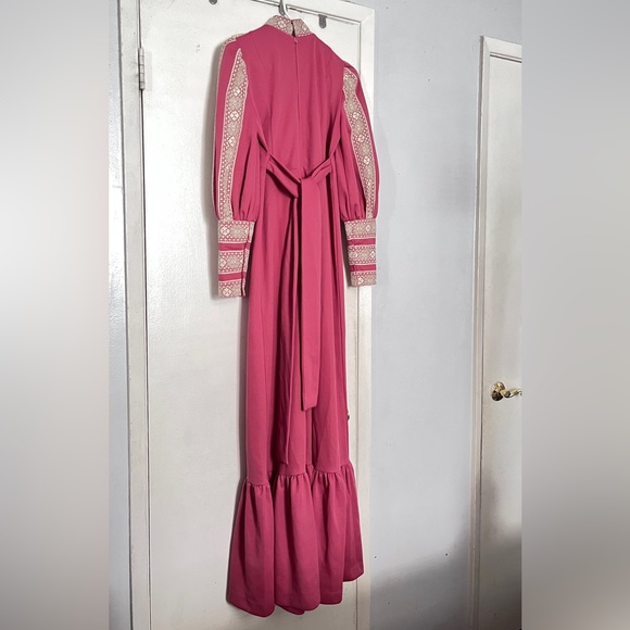 Vintage 70s Pink Prairie Cottage Lace Bib Long-sleeved Dress - Picture 3 of 12